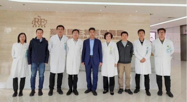 嘉正网 青岛大学转化医学研究院与瑞思德生物医学集团开展深度交流合作